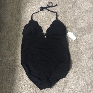 BNWT time and tru scalloped one piece SZ16/18